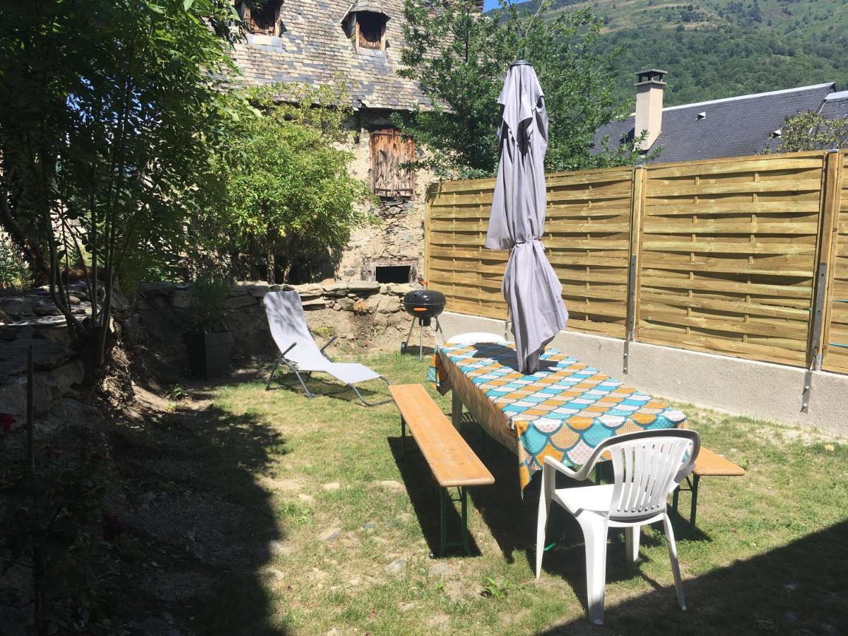 Gite De Montagne Le Lustou Sailhan Экстерьер фото